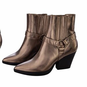 BCBGeneration Women's Cassidy Ankle Western Boot  8